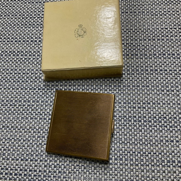 Vintage compact - Picture 4 of 5